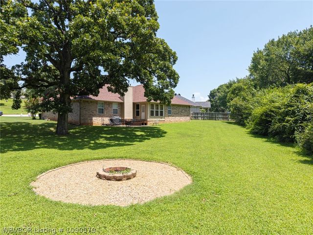 9504 Pointe Drive, Fort Smith, AR 72903