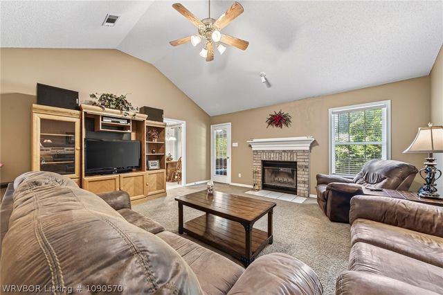 9504 Pointe Drive, Fort Smith, AR 72903