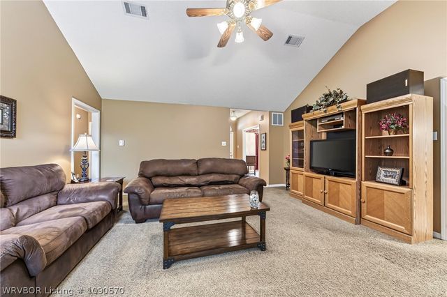9504 Pointe Drive, Fort Smith, AR 72903