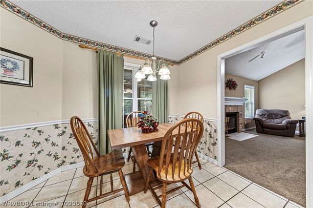 9504 Pointe Drive, Fort Smith, AR 72903