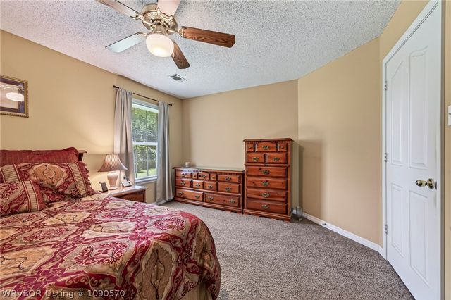 9504 Pointe Drive, Fort Smith, AR 72903