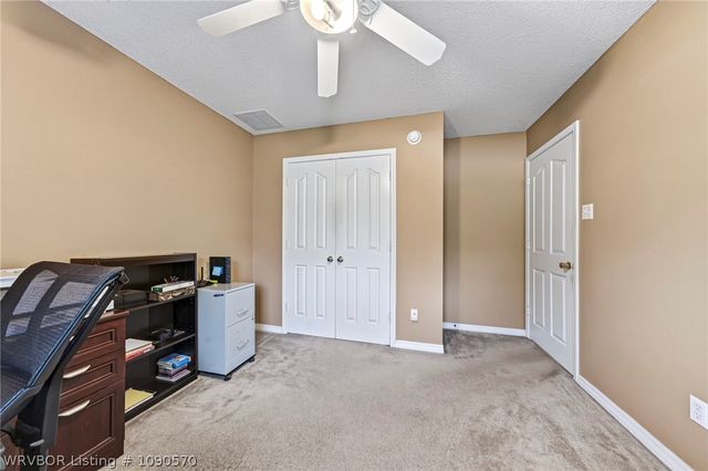 9504 Pointe Drive, Fort Smith, AR 72903