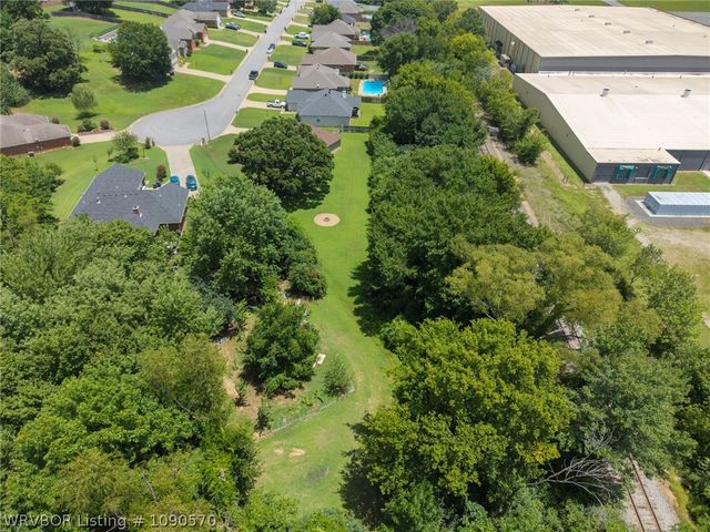 9504 Pointe Drive, Fort Smith, AR 72903