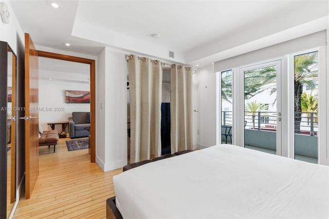 448 Ocean Drive 303, Miami Beach, FL 33139