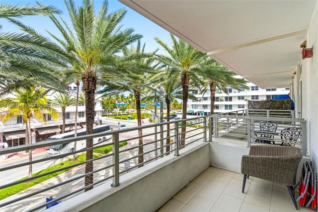448 Ocean Drive 303, Miami Beach, FL 33139
