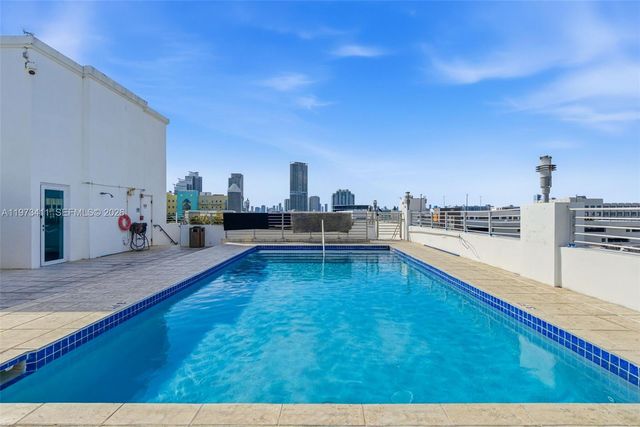 448 Ocean Drive 303, Miami Beach, FL 33139