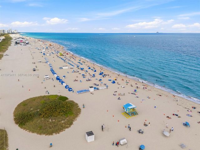 448 Ocean Drive 303, Miami Beach, FL 33139