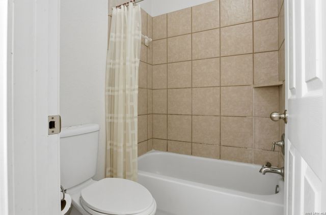 24118 Briarbrook, San Antonio, TX 78261