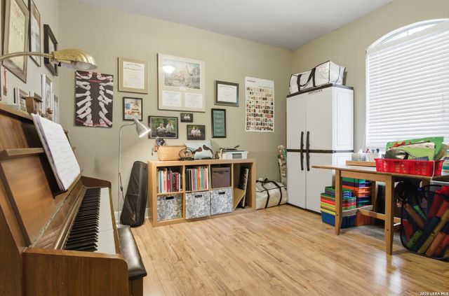 24118 Briarbrook, San Antonio, TX 78261