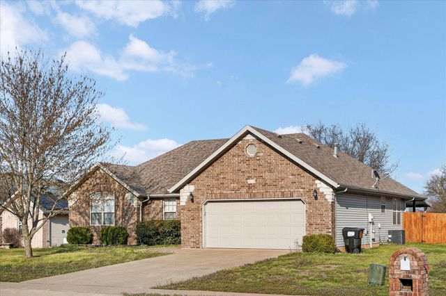 970 Owen Lane, Willard, MO 65781