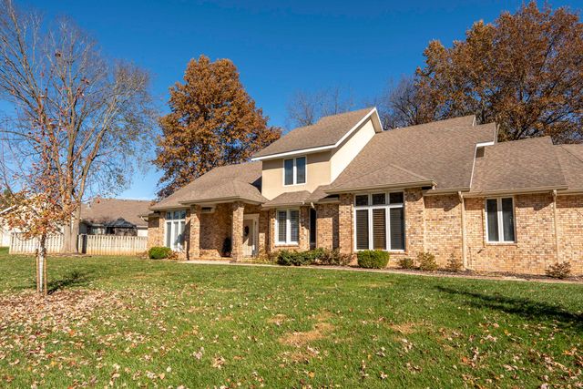 4257 E Misty Woods Street, Springfield, MO 65809