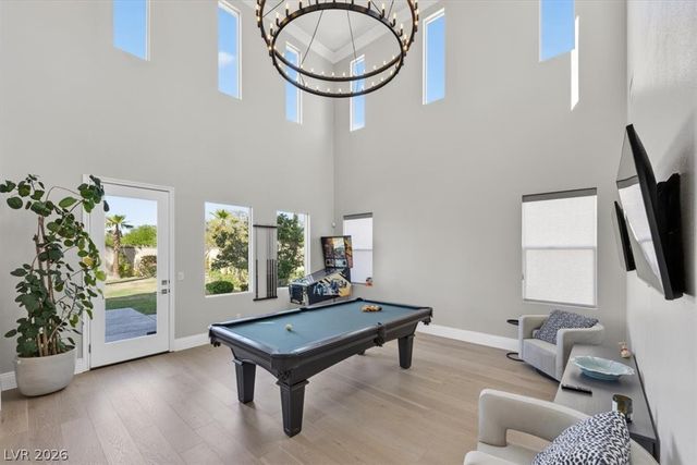 2490 Turtle Head Peak Drive, Las Vegas, NV 89135