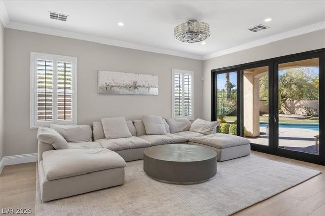 2490 Turtle Head Peak Drive, Las Vegas, NV 89135
