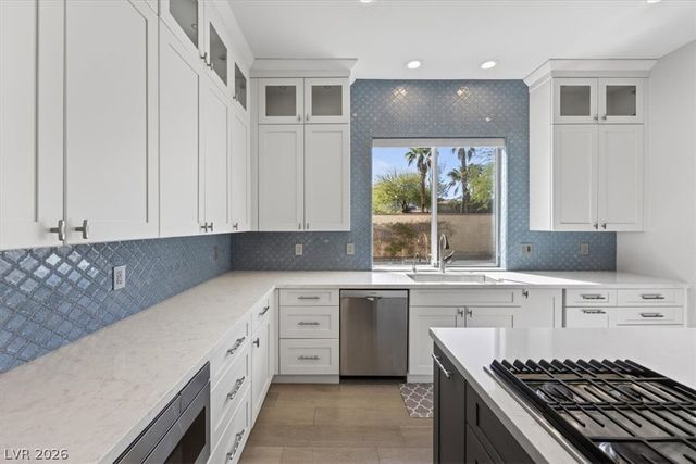 2490 Turtle Head Peak Drive, Las Vegas, NV 89135