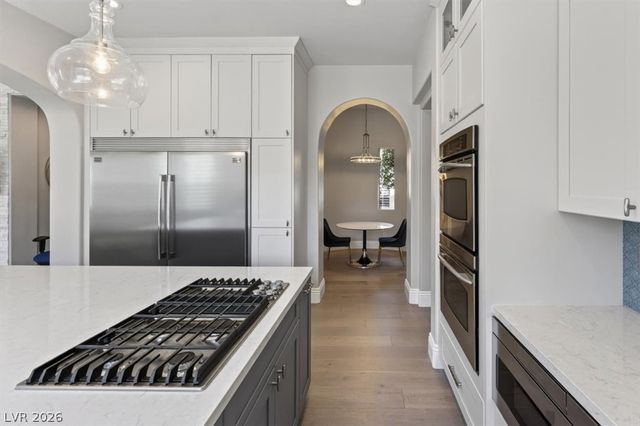 2490 Turtle Head Peak Drive, Las Vegas, NV 89135