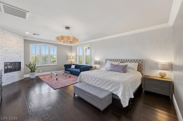 2490 Turtle Head Peak Drive, Las Vegas, NV 89135
