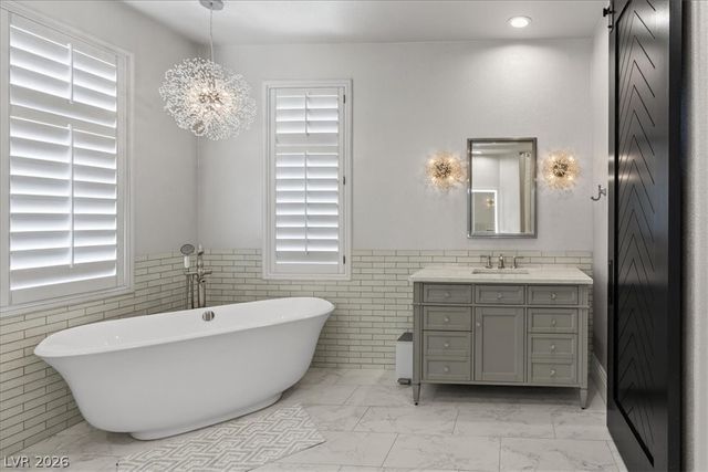 2490 Turtle Head Peak Drive, Las Vegas, NV 89135