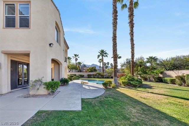 2490 Turtle Head Peak Drive, Las Vegas, NV 89135