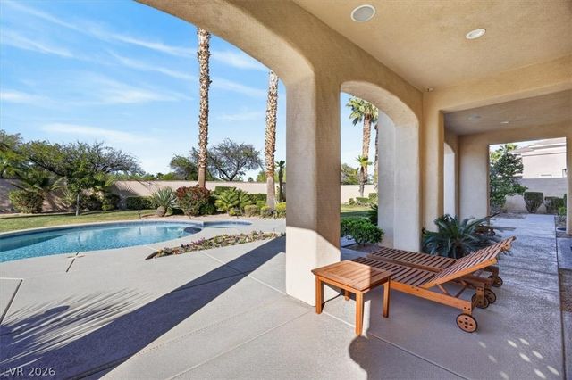 2490 Turtle Head Peak Drive, Las Vegas, NV 89135
