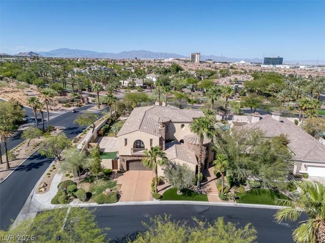 2490 Turtle Head Peak Drive, Las Vegas, NV 89135