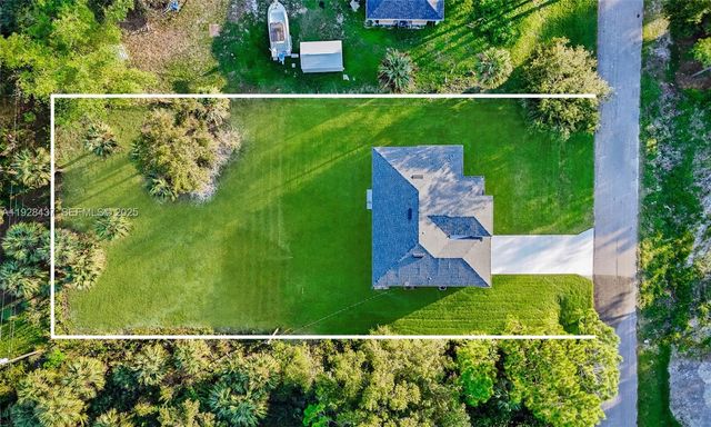 618 Sheldon Ave, Lehigh Acres, FL 33936