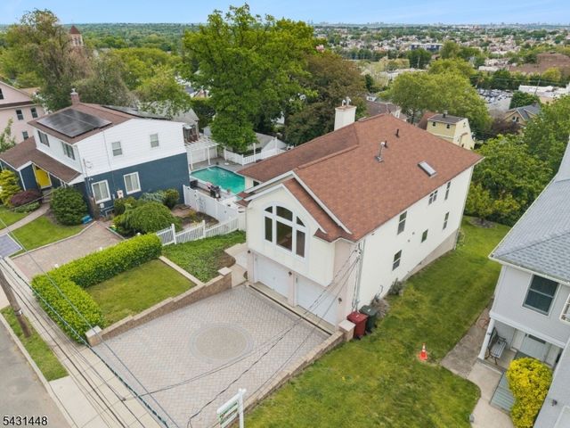 30 Witherspoon St, Nutley Twp., NJ 07110