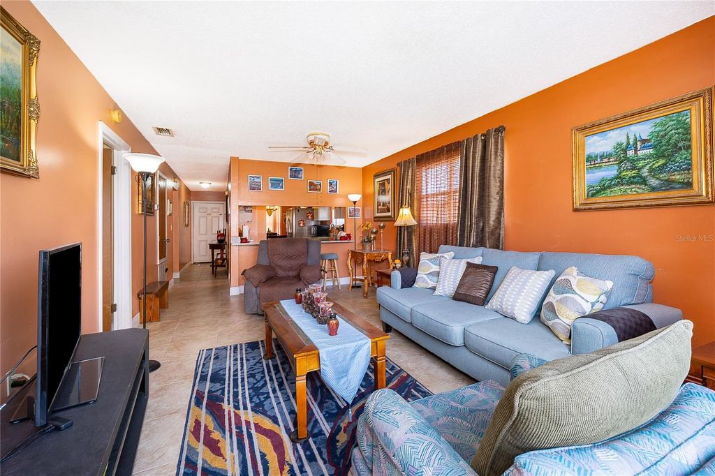 Image 11 of property listing at 2123 ST MARTEEN COURT, Kissimmee, FL 34741