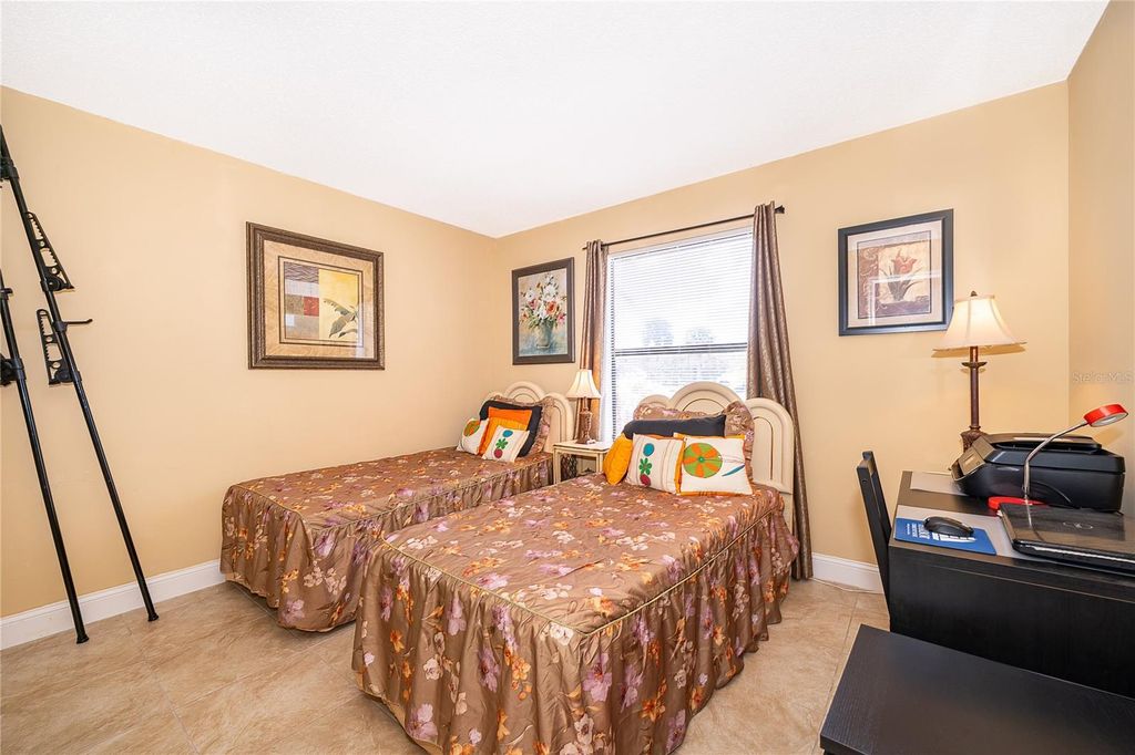 Image 8 of property listing at 2123 ST MARTEEN COURT, Kissimmee, FL 34741