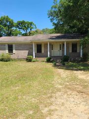 8490 Lawton, Pensacola, FL 32514