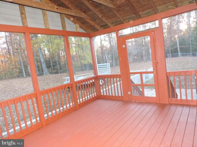 52 FOREST HILL LN, Stafford, VA 22556