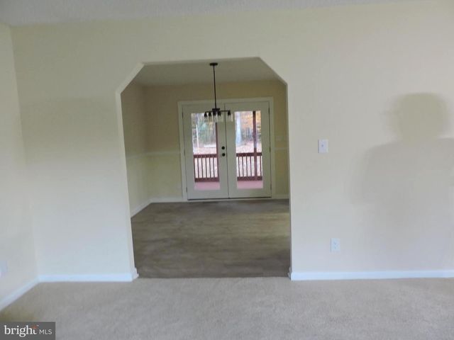 52 FOREST HILL LN, Stafford, VA 22556