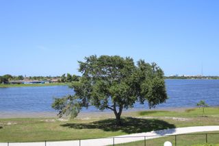 470 Executive Center Drive 3b, West Palm Beach, FL 33401