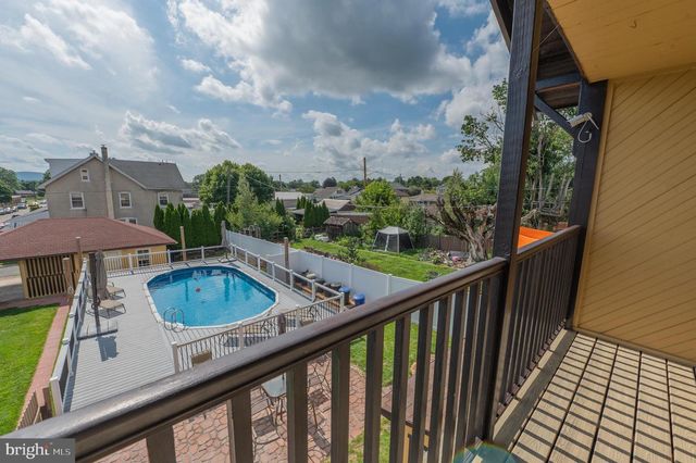 302 N 5TH ST, Emmaus, PA 18049