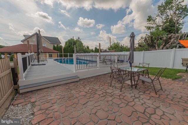302 N 5TH ST, Emmaus, PA 18049
