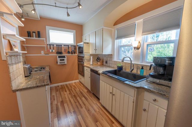 302 N 5TH ST, Emmaus, PA 18049
