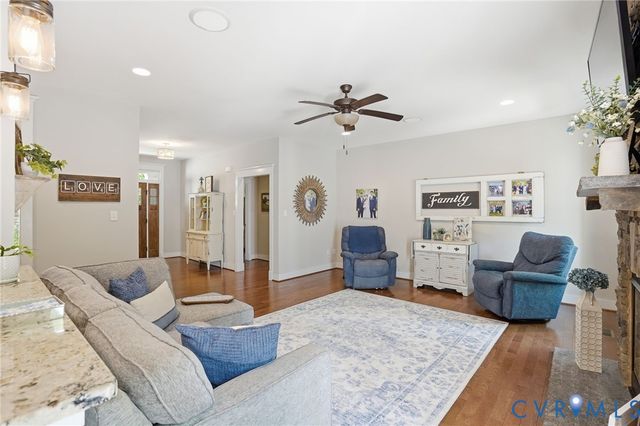 6009 Swans Ln, Mechanicsville, VA 23111