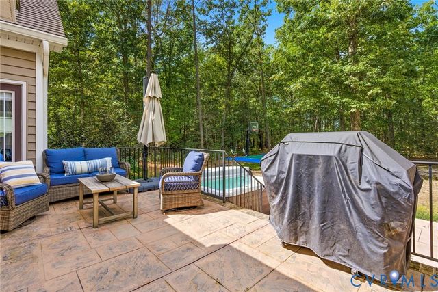 6009 Swans Ln, Mechanicsville, VA 23111
