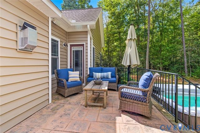 6009 Swans Ln, Mechanicsville, VA 23111