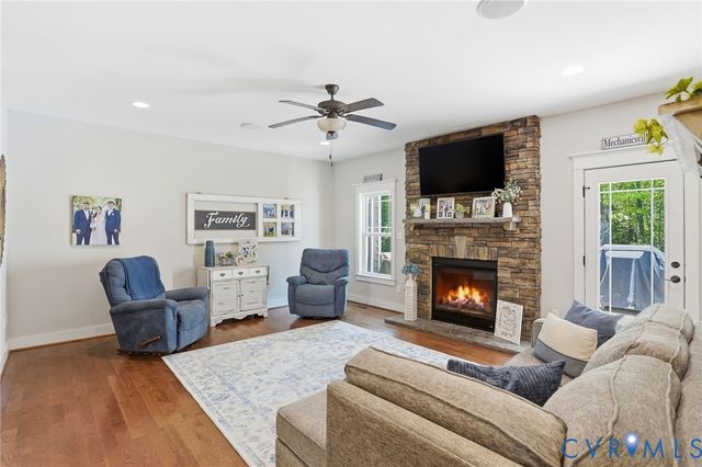 6009 Swans Ln, Mechanicsville, VA 23111