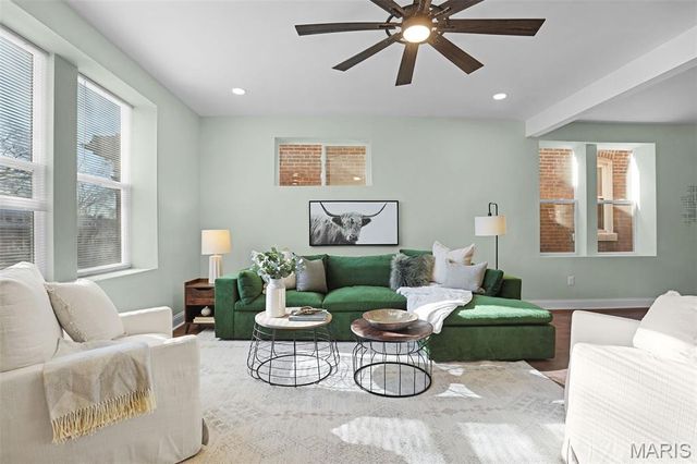 5027 S Grand Boulevard, St Louis, MO 63111