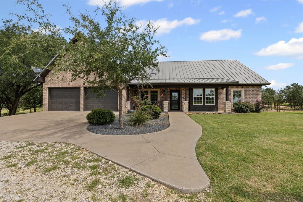 1445 County Road 428, Stephenville, TX 76401