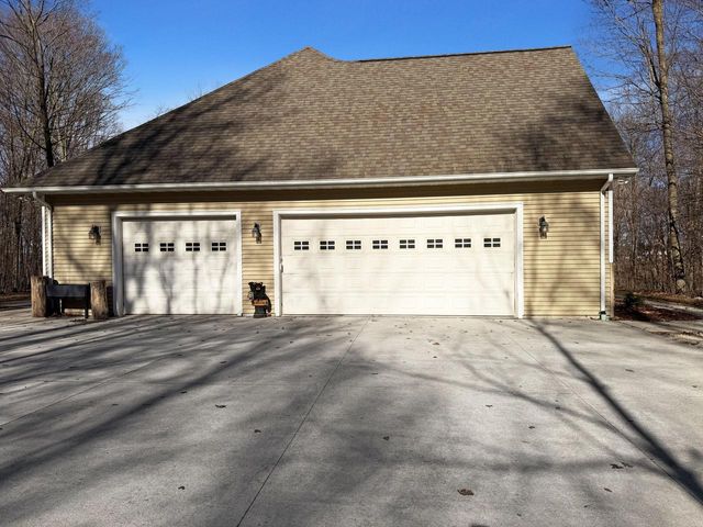 W5237 County Road A N, Elkhart Lake, WI 53020