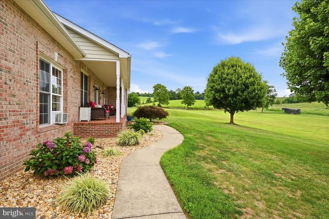 6264 MIDDLE RD, Stephens City, VA 22655
