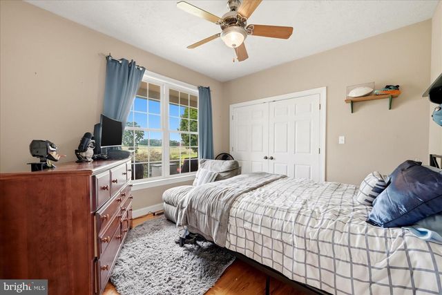 6264 MIDDLE RD, Stephens City, VA 22655