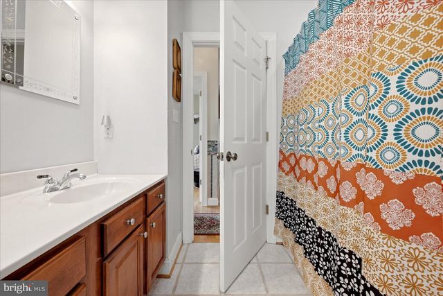 6264 MIDDLE RD, Stephens City, VA 22655