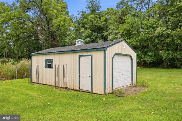 6264 MIDDLE RD, Stephens City, VA 22655
