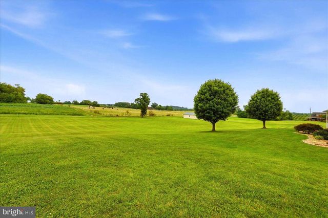 6264 MIDDLE RD, Stephens City, VA 22655