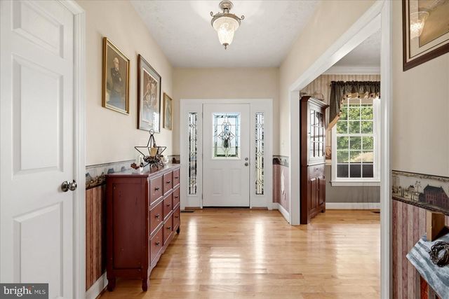 6264 MIDDLE RD, Stephens City, VA 22655