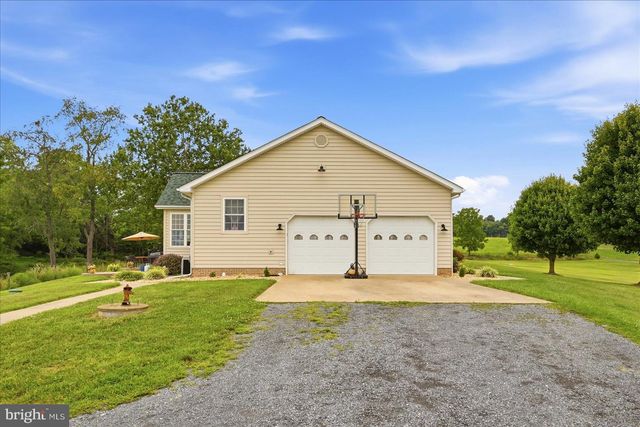 6264 MIDDLE RD, Stephens City, VA 22655