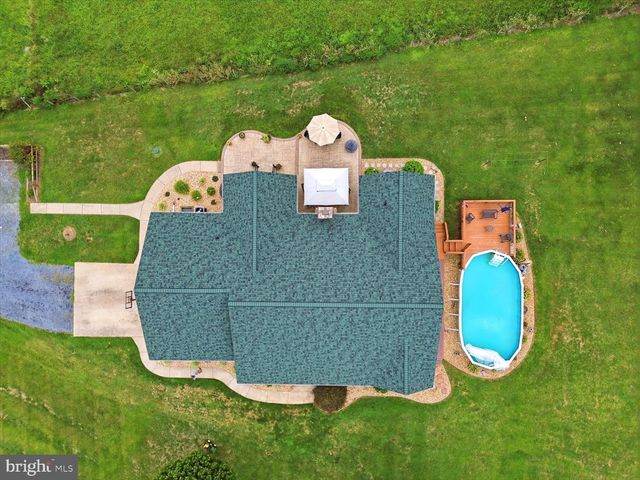 6264 MIDDLE RD, Stephens City, VA 22655
